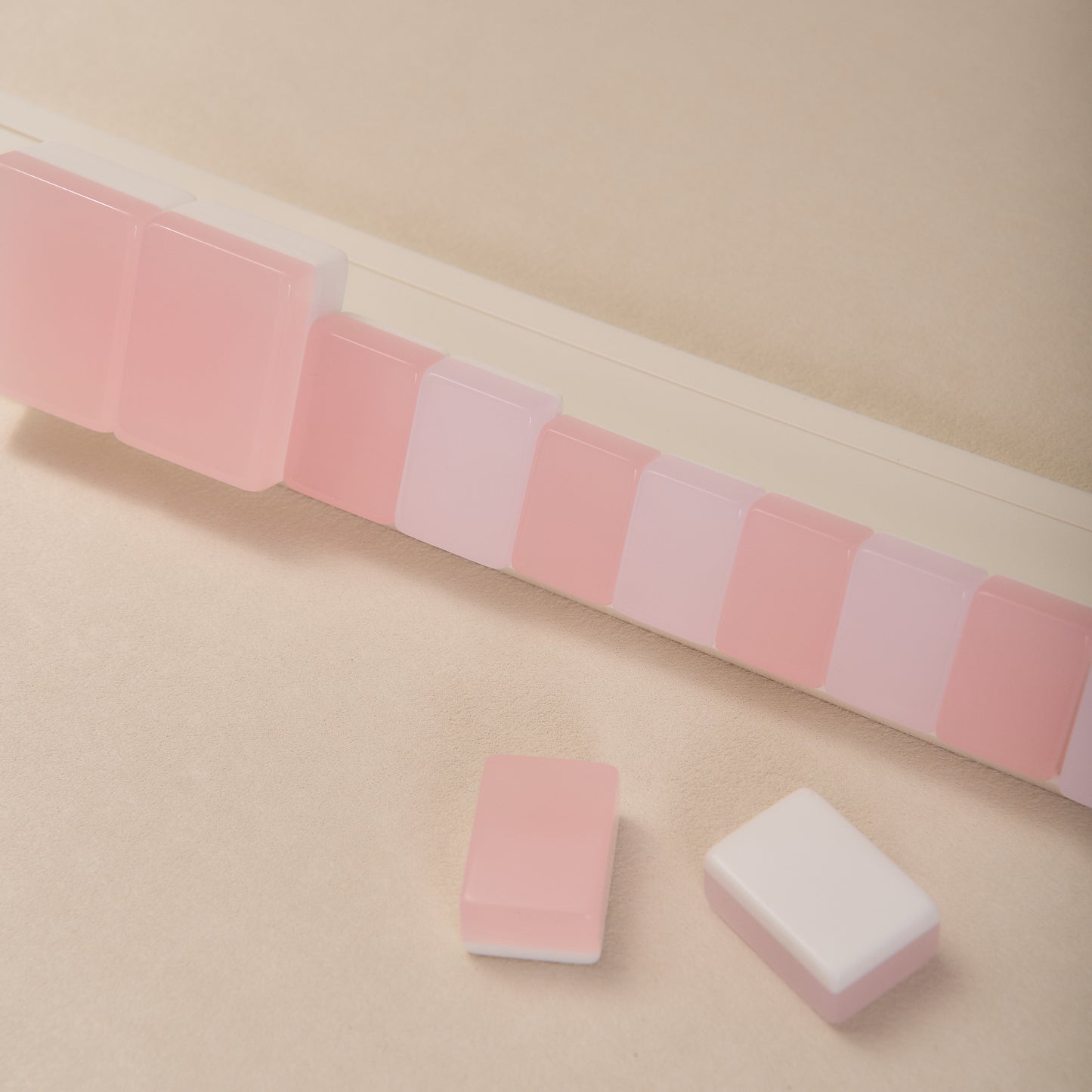 Jelly-Colored Mahjong