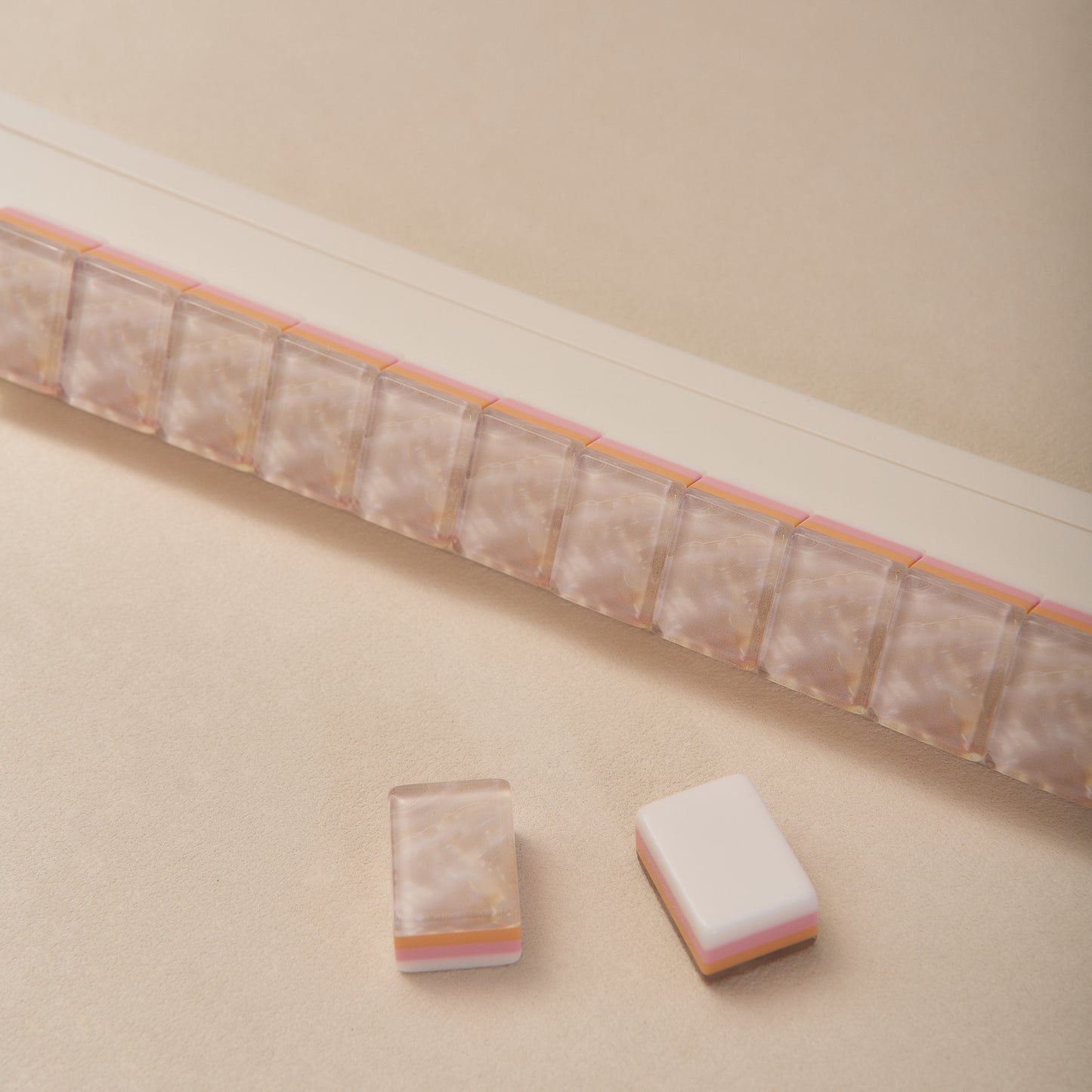 Four-Layer Mahjong Tiles with Marble Pattern